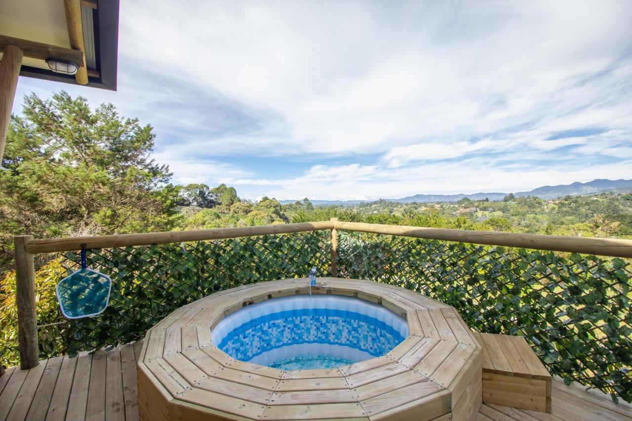 Bleu Hills Glamping Llanogrande Hotel Rionegro Bagian luar foto